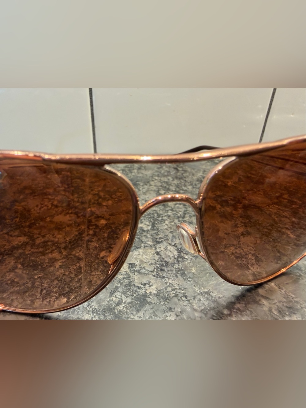 Oakley Brown Gradient Lens Gold Frame Aviator Sunglasses - Picture 3 of 11
